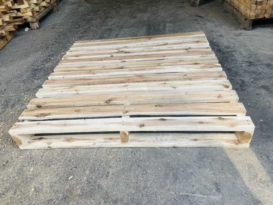 PALLET GỖ 08