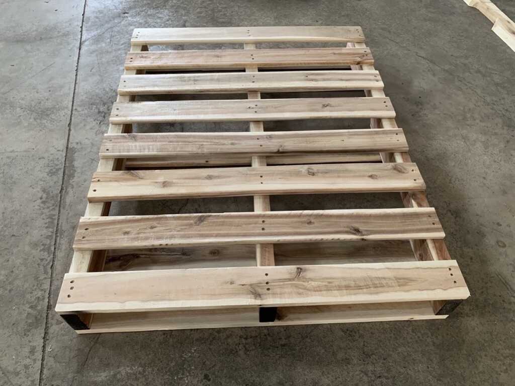 PALLET GỖ 06