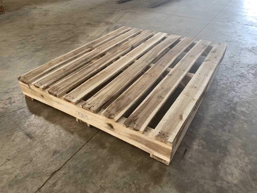 PALLET GỖ 03